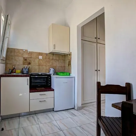 Helios Apartment